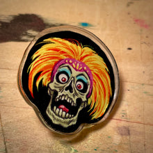 Load image into Gallery viewer, Phyllis Diller Skull Pin
